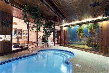 Brown Deer Sybaris Pool Suites Mequon מראה חיצוני תמונה
